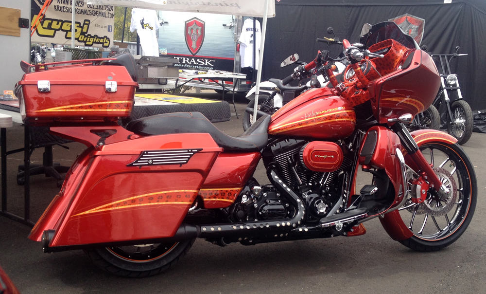 Mark Brodie Custom Bagger at AZ Bike Week 2014, Cave Creek, AZ