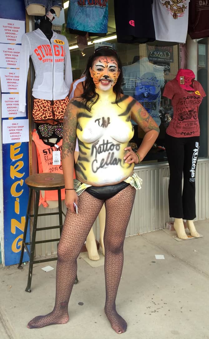 Sturgis2014-BodyPainted-Tigress